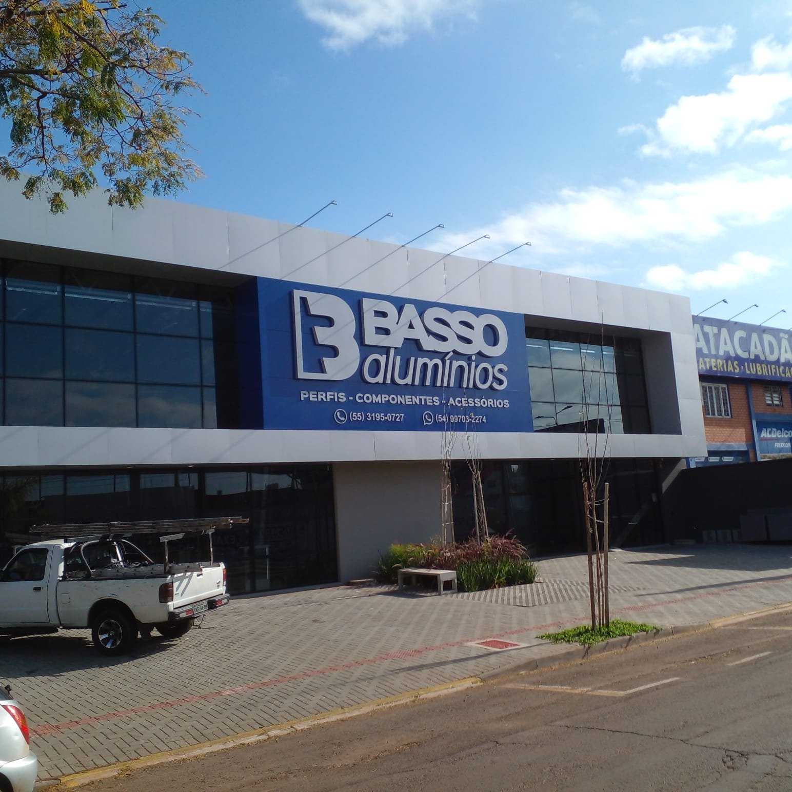 Fachadas - Unidade corporativa